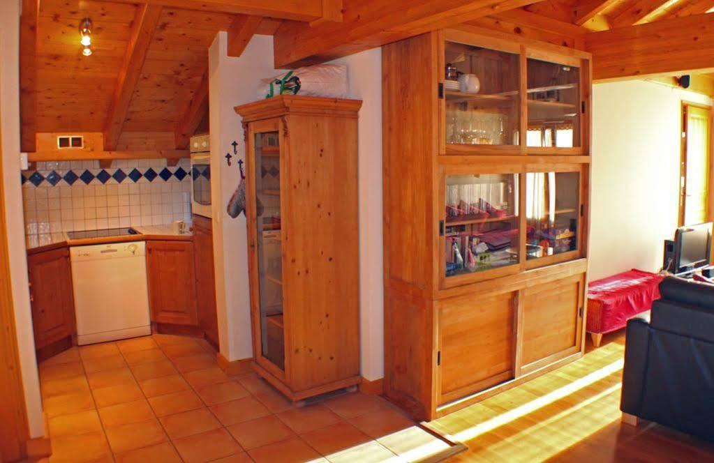 Apartment Capucin - A 3 Bedroom Chamonix Mountain Loft Εξωτερικό φωτογραφία